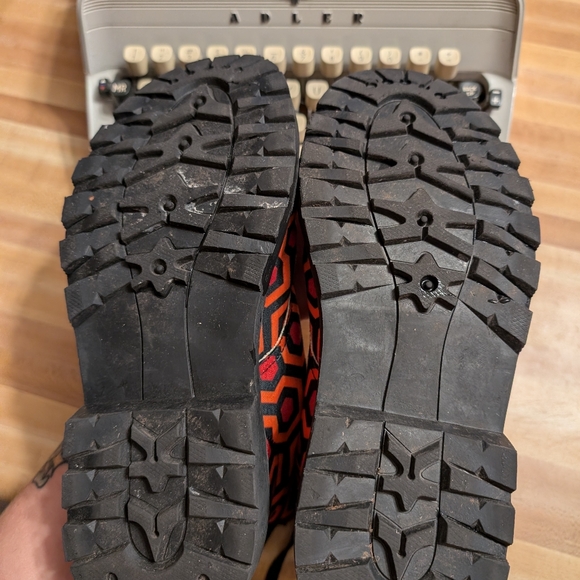 The Shining Carpet Pattern Boots - Picture 9 of 10